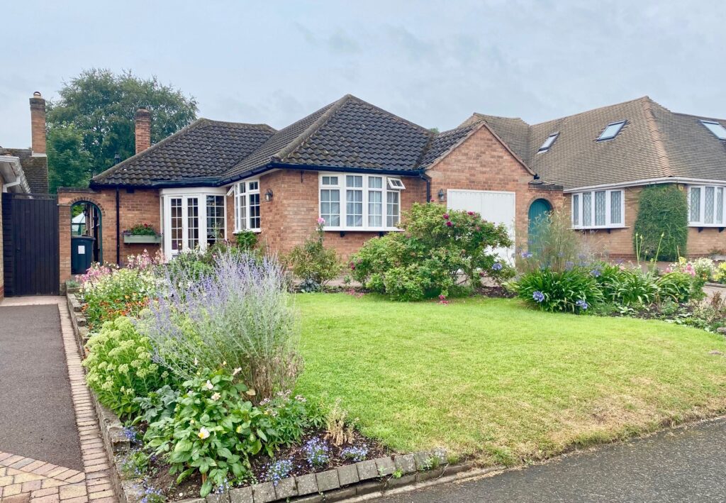 For Sale Mark Bentley