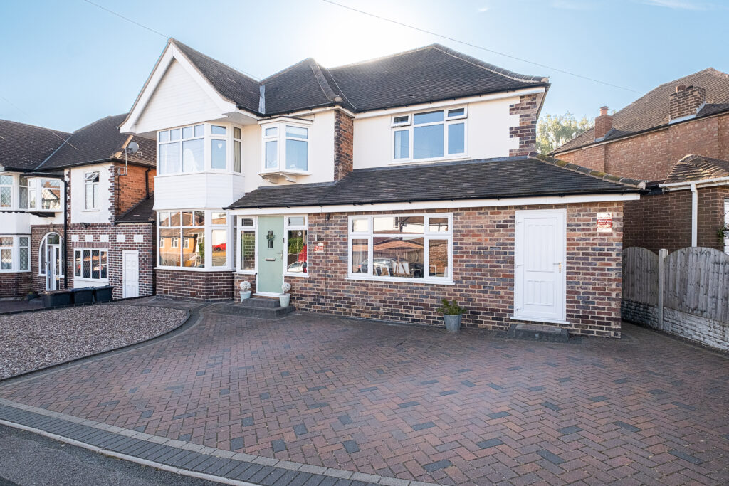 SALE COMPLETED 48 Sunnybank Road, Boldmere, Sutton Coldfield, B73 5RJ